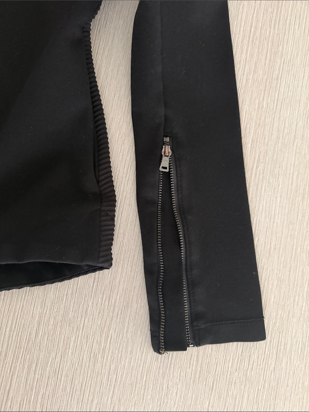 Black Zip-Front Women's sport jacket - Picture 4 of 10